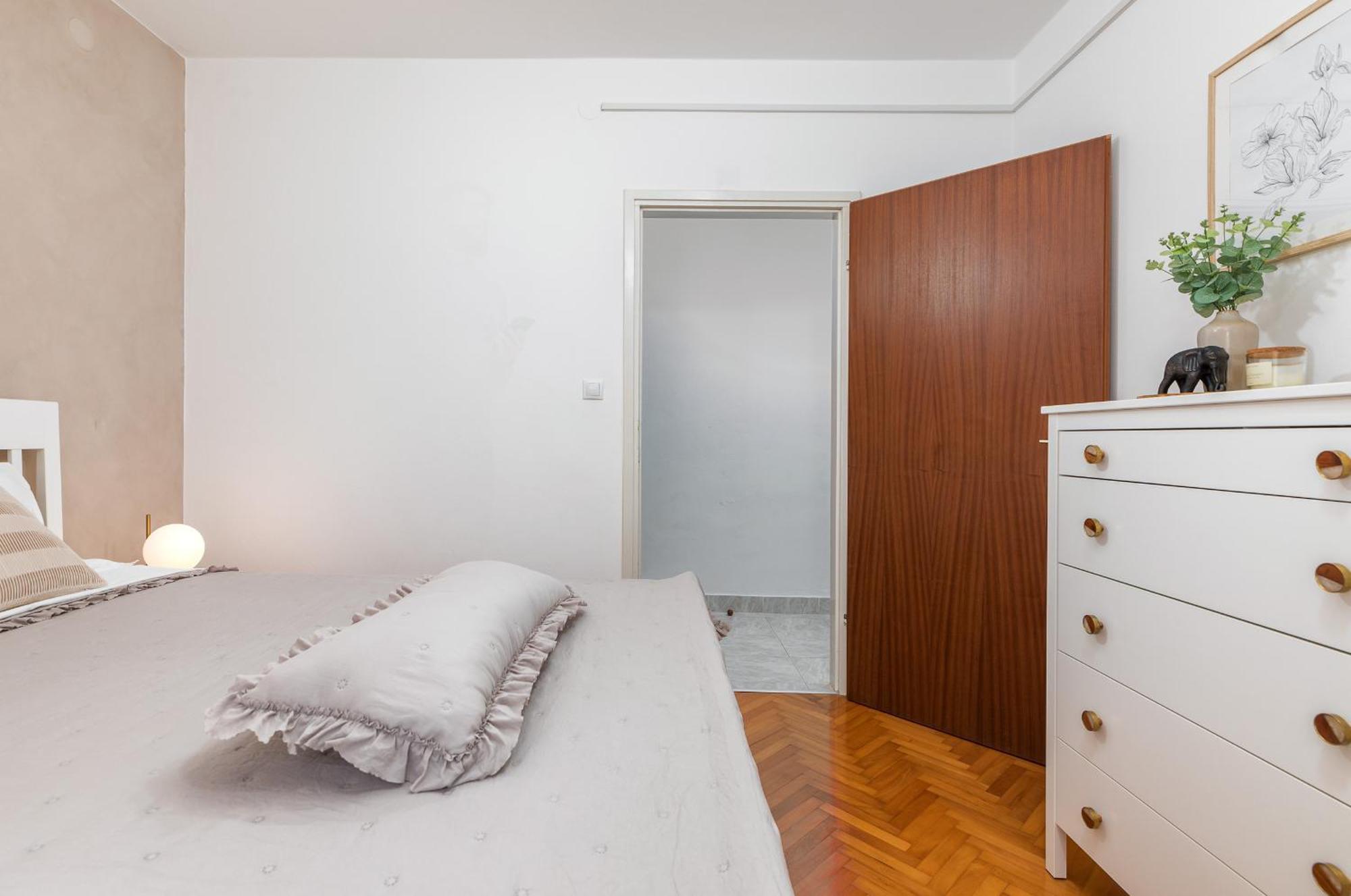 Apartment Tesic Close To The Sea With Shared 4Xbicycles Fažana Eksteriør billede
